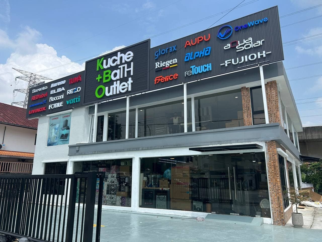 KBO Kuche Bath Outlet (SS2)