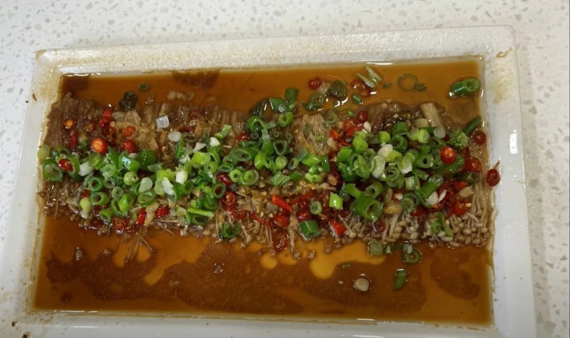 spicy enoki mushroom ingredient