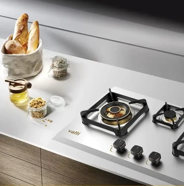 The C720S three-burner hob set into a light counter