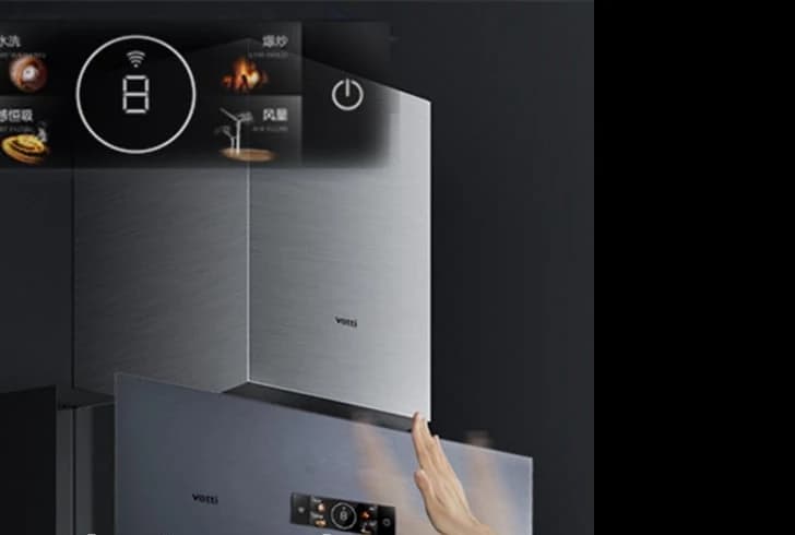 The V919 touch screen with a hand held under the panel